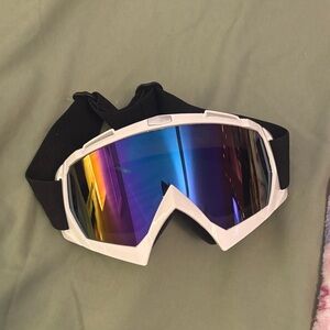 Protective eye wear with multi color lens